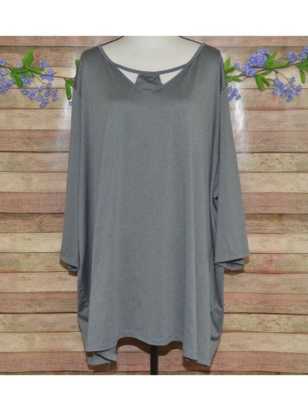 Catherines 5X Gray Athletic Workout Top Shirt Stretch Comfort Cutout Neckline